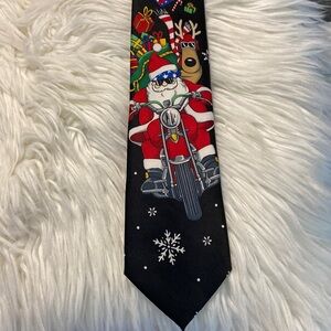 NOEL Holiday Collection Tie in excellent condition